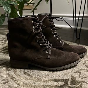 EUC Blondo ankle boots